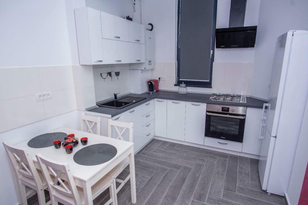 Apartmán Apartament George Mamaia Năvodari Exteriér fotografie