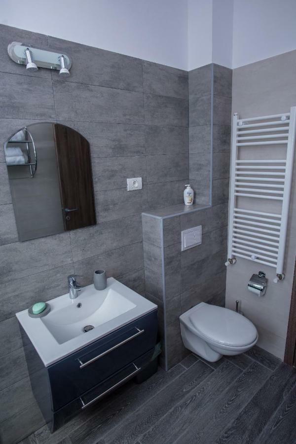 Apartmán Apartament George Mamaia Năvodari Exteriér fotografie